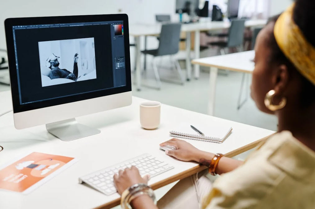 Adding Images And Graphics